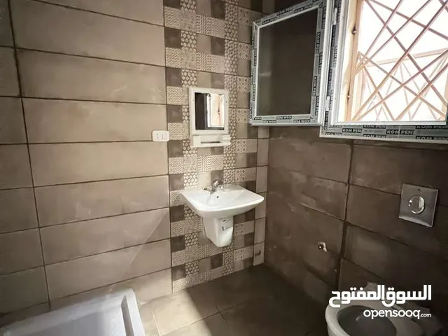 120 m2 3 Bedrooms Townhouse for Sale in Tripoli Tareeq Al-Mashtal