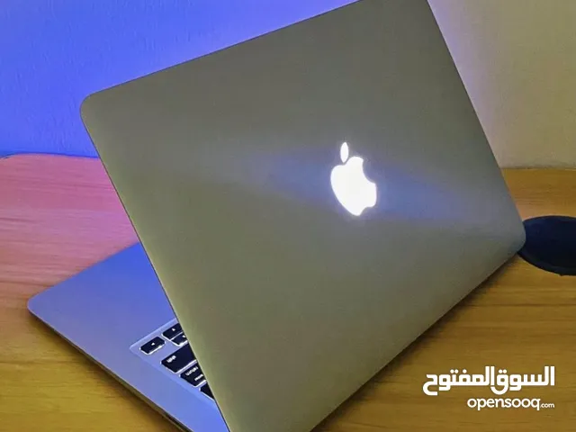 MacBook Air 2017 i5 8gb Ram