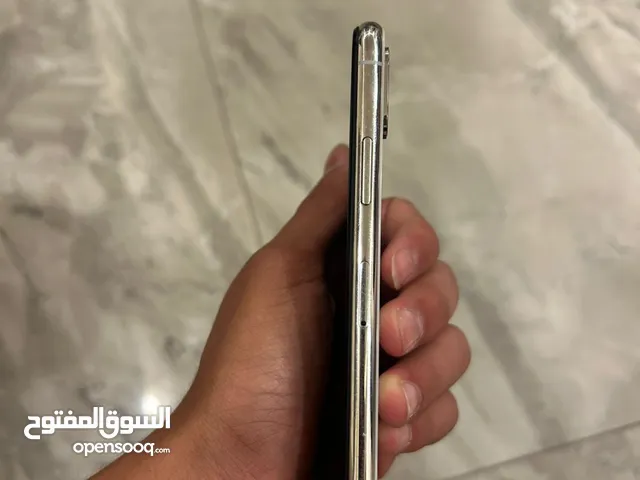Apple iPhone X 64 GB in Amman