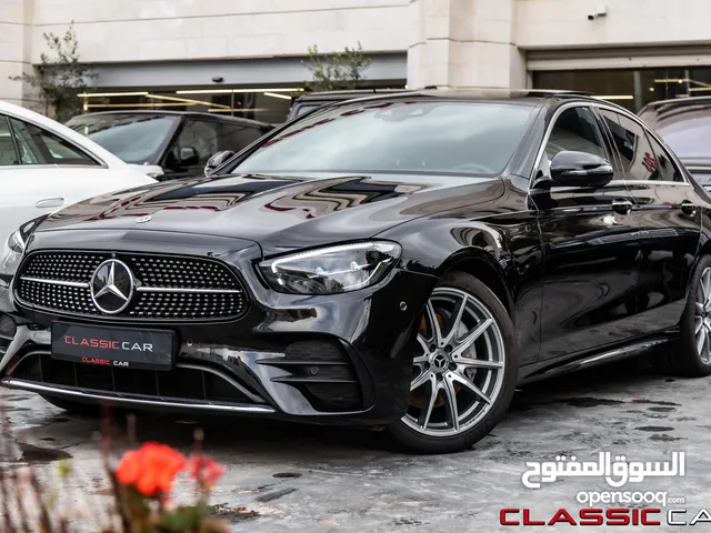 Mercedes E200 2023 Mild hybrid Amg kit السيارة وارد المانيا و قطعت مسافة 37,000 كم فقط