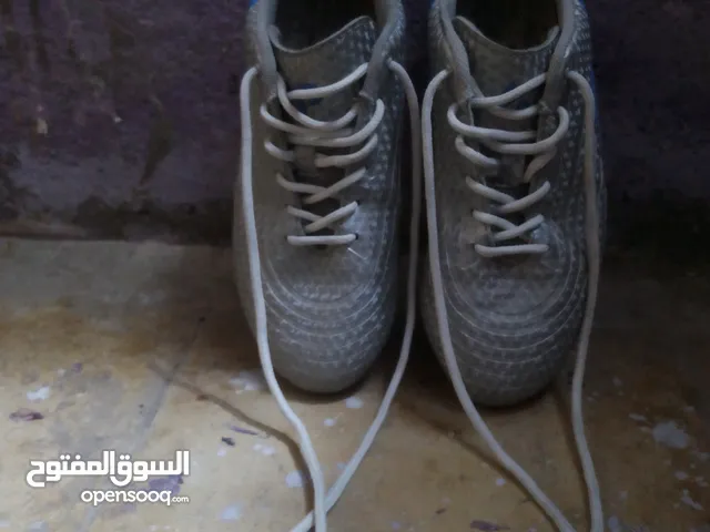 36 Sport Shoes in Basra