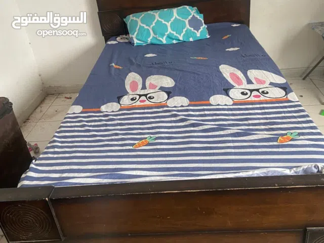 Single wood bed with original matress