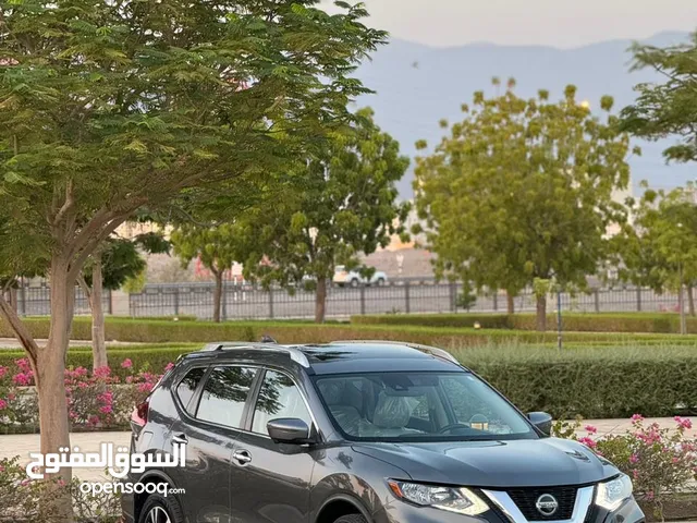 Nissan Rogue 2018 in Al Dakhiliya