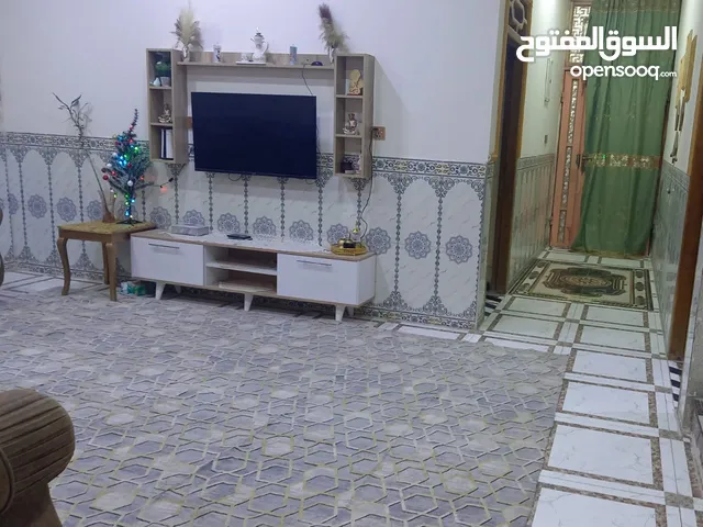 170 m2 4 Bedrooms Townhouse for Sale in Basra Abu Al-Khaseeb