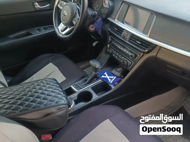2019 كيا اوبتيما Standard