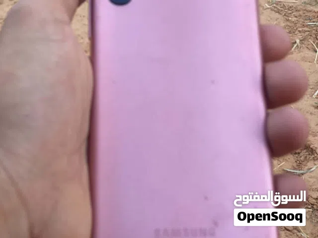 سلام عليكم a04 للبيع الهاتف ربي يبارك ومش مغير شي قيقا 64 نت صوت وأي فأي ربي يبارك مكان قصر