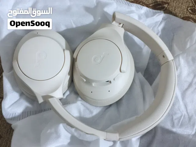 سماعة iAnker q20 شبه جديدة مستعملة شهر معها كفالة