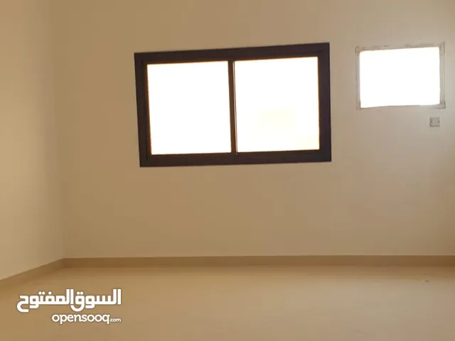 130 m2 4 Bedrooms Apartments for Rent in Muharraq Hidd