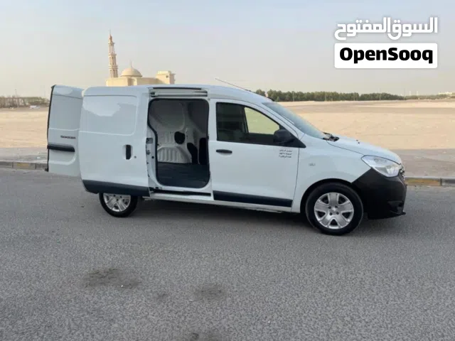 2022 رينو دوكر
