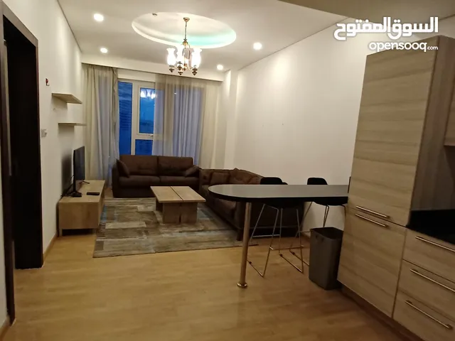 for rent flat in Juffair. للايجارقة شقة مفروشة بالكامل وشامل الكهرباء مع لمت في الجفير