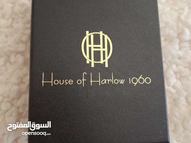 حلق من 1960 house of Harlow اصلي وجديد غير مستعمل ولا مرة لا يصدأ و خفيف اتوقع انه مريح في اللبس
