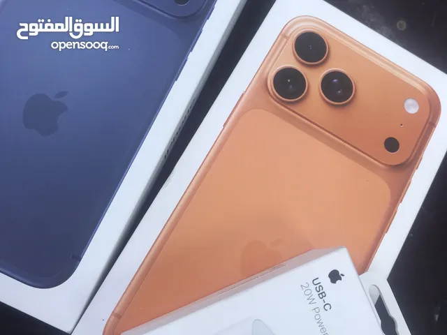 iPhone 17 pro max 256 new with original charge