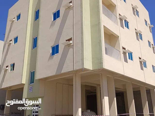 للبيع مبنى مكون من 6 شقق، تمليك خلف حلويات البرمج مع شقة للحارس