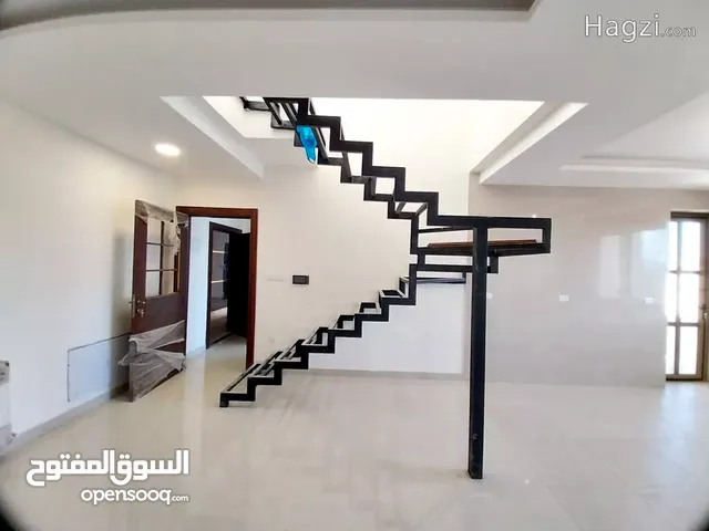 شقة طابق ثالث مع روف بمساحة 182 متر للبيع في منطقة ام السماق ( الروابي... ( Property ID : 30718 )