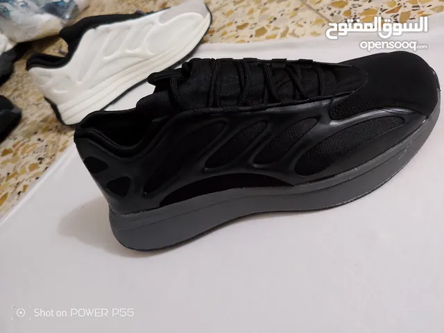 42 Sport Shoes in Wasit
