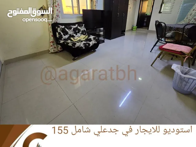 A semi-furnished rental studio with electricity in Jedali