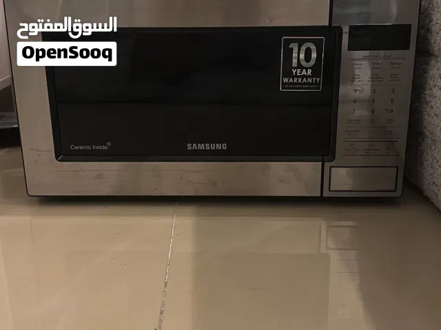 Samsung 20 - 24 Liters Microwave in Al Khobar