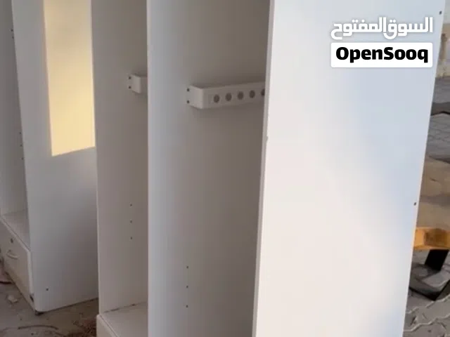 كبت خزائن باب واحد عدد 7