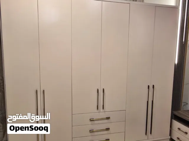 عفش بيت كامل بحال الوكالة يصلح لعرسان ملاحظة للبيع كامل   غرفه نوم ماستر تركي لامنيت (18)خزانه 6ابوا