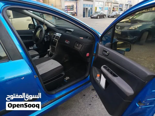 2004 بيجو 307 XT