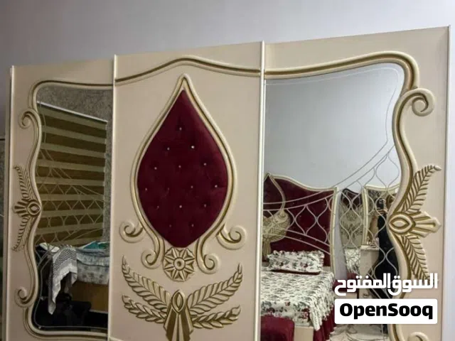 غرفة نوم مستعمله خشب تركي  بيها مجال غرفة  نوم كاملة مستعملة بحالة ممتازة، نظيفة جداً ومرتبة استعمال