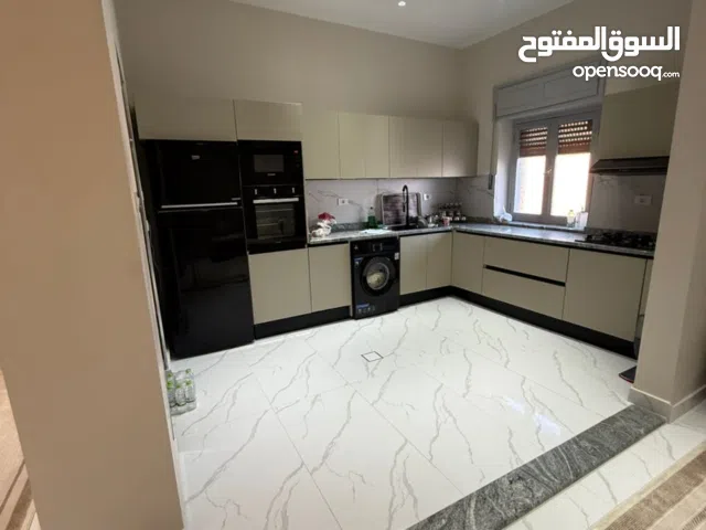 شقة مشطبة بالكامل للبيع فى شارع جاكرتا