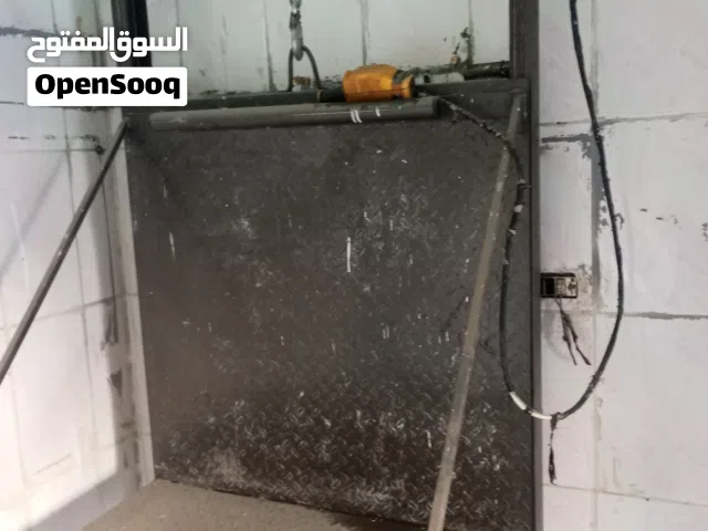 مصعد صناعي