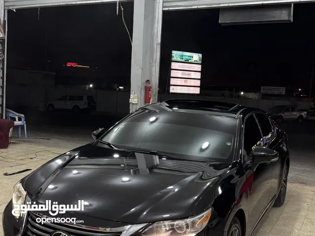 لكزس نظيف للبيع