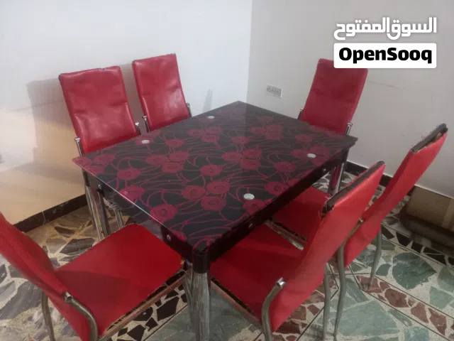 طاولة طعام مع 6 كراسي