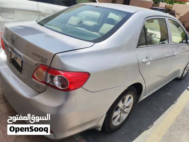 2011 تويوتا كورولا Standard