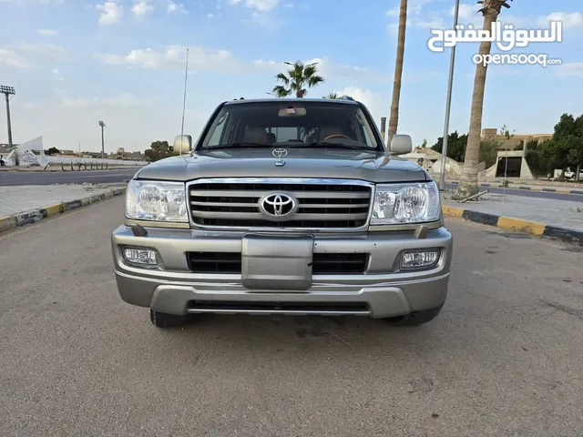 لاندكروزر استيشن v8