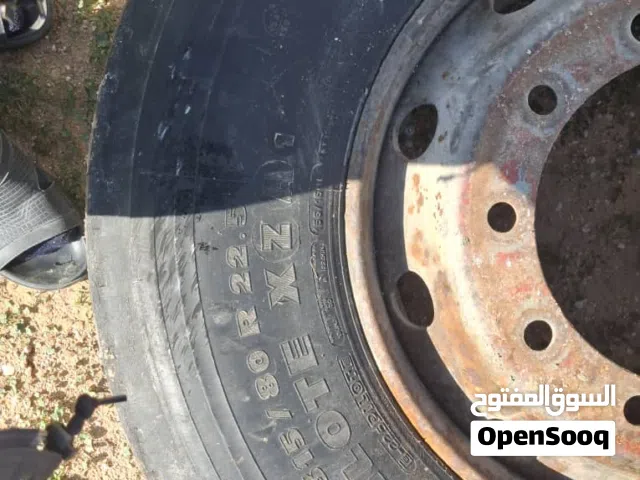 عجلة شاحنة R22.5