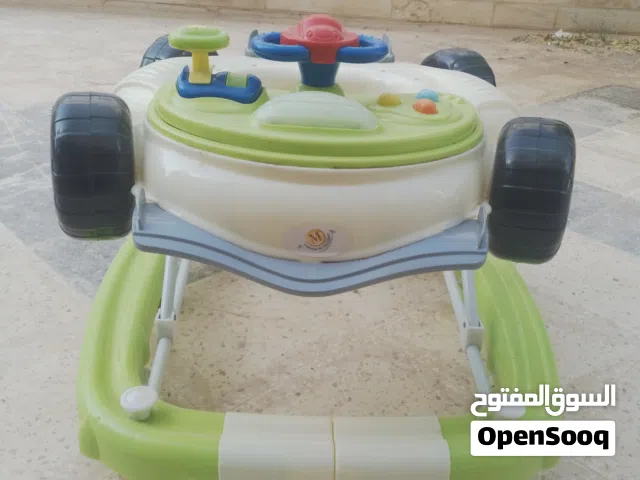 كراجة بتصميم جميل بدون فرش