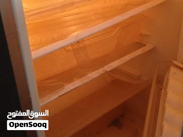 تلاجة جراند زانوسي سيلفر استعمال بسيط جدا بلزق الفبريكة