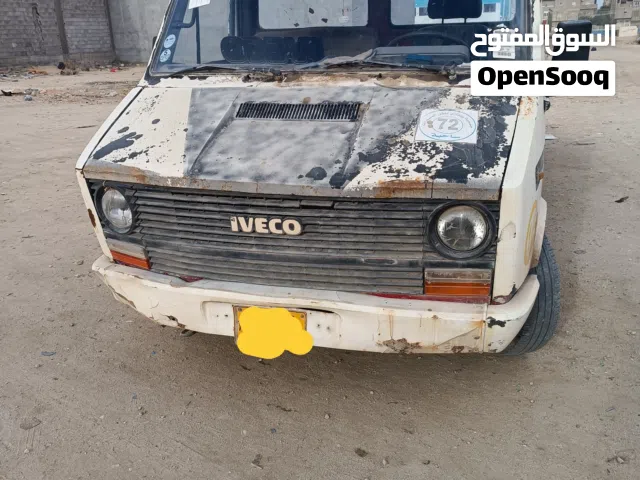 ساحبة للبيع