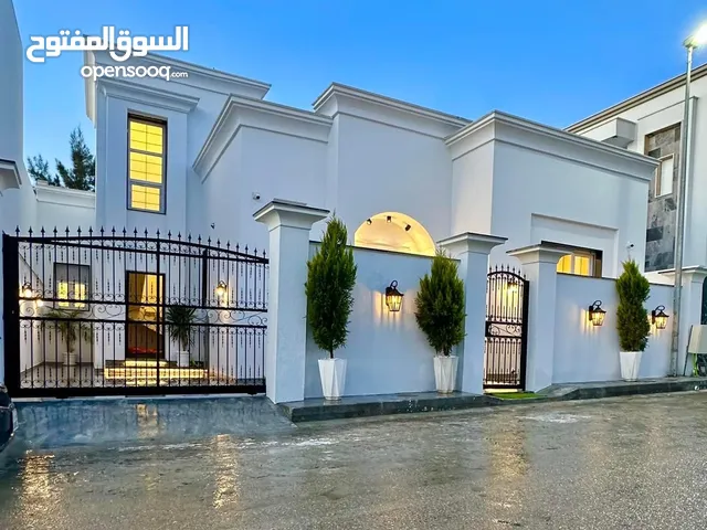 230 m2 3 Bedrooms Villa for Sale in Tripoli Ain Zara
