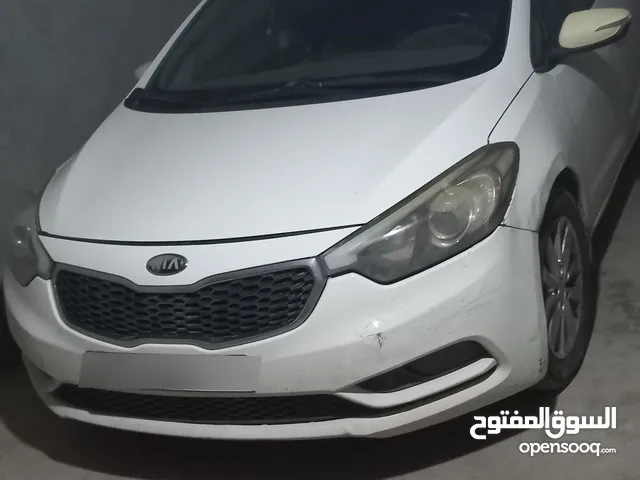 Used Kia Cerato in Tripoli