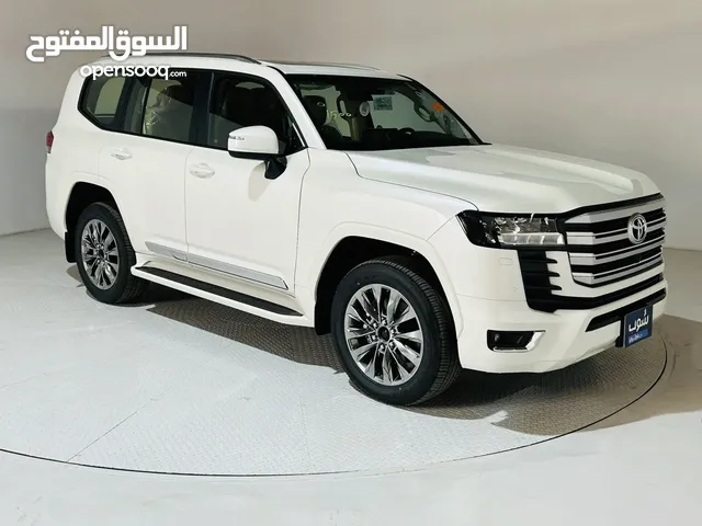 تويوتا لاند كروزر للايجار اسبوعي بسعر مغري