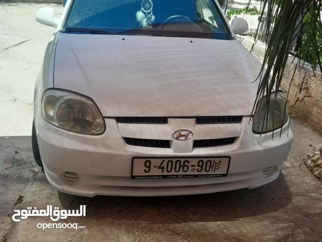 هيونداي فيرنا شصي جديد نضيفه 2002