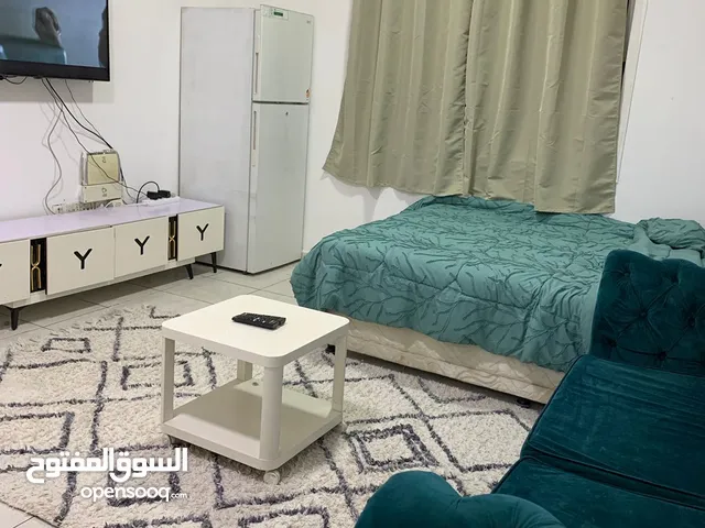 120 m2 Studio Apartments for Rent in Ajman Al Naemiyah