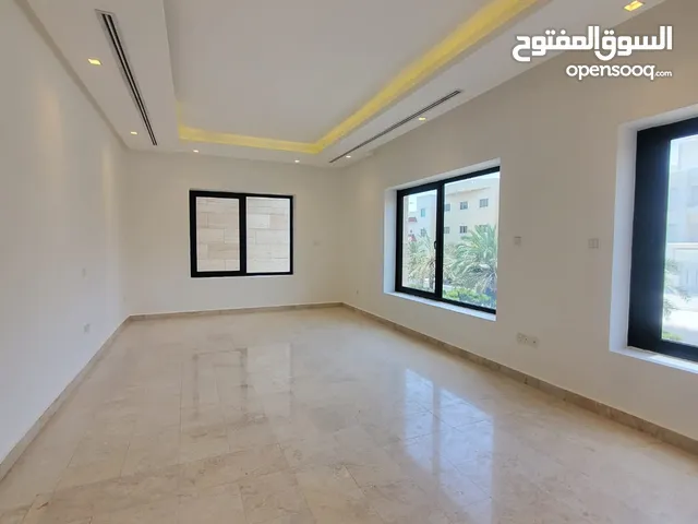 1m2 3 Bedrooms Apartments for Rent in Hawally Shuhada
