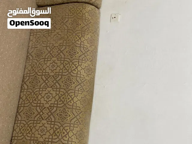 للبيع جلسه ارضيه ديوانيه