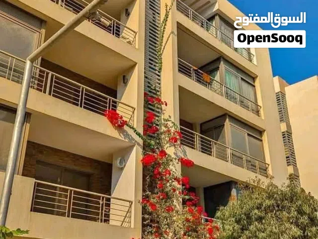شقة 166م للبيع بالتقسيط في كمبوند تاج سيتي بالتجمع
