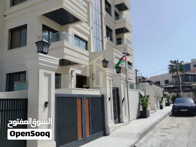 بالقرب من السفارة الامريكيه شقة أرضية 400م بتشطيبات راقية في أجمل مناطق عبدون /ref 1164