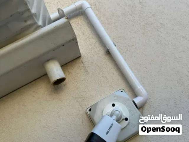 فني كاميرات مراقبه واجهزه الحمايه والانزار والحريق وكاشف الحركه