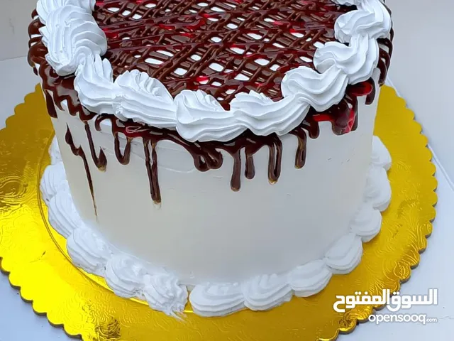 السلام عليكم يتوفر مجرنه انواع المعجبان مثل كيك انواع الحجام متوفر وقطع ويتوفر دملوج +كليجه