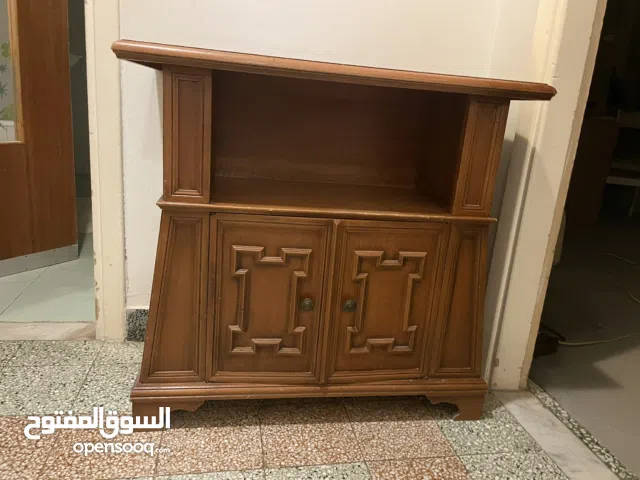 كونسول خشبي طراز سبعيناتي