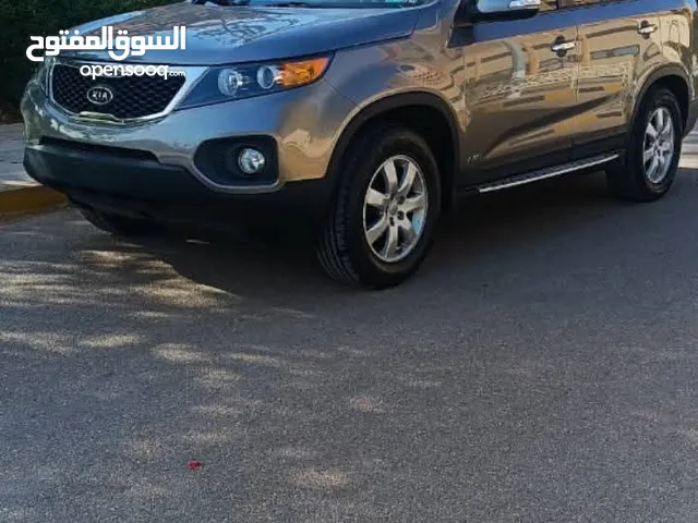 Used Kia Sorento in Benghazi