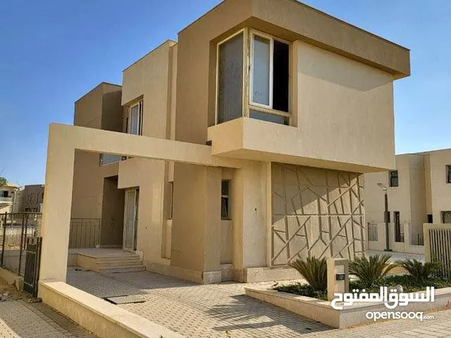 villa town house for sale in badya palm hills october with open view in installments