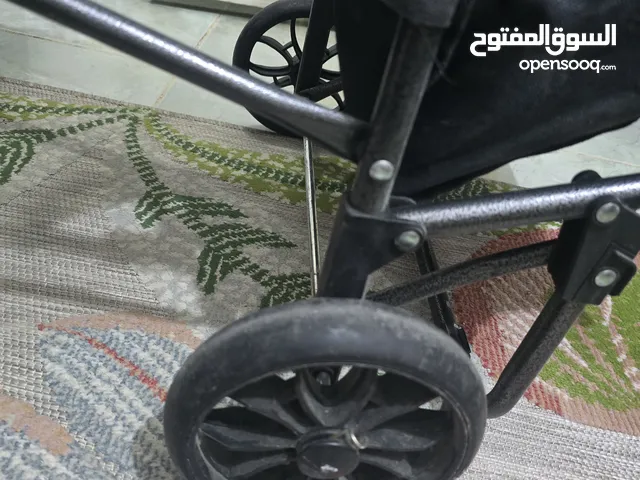 عربة للتسوك متينه جدا جابولياها من الخارج وياها كرسي للاستراحة متصل وياها اخت الجديدة